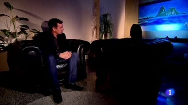 Telediario 1 - La joven brasileña que sufrió una violación colectiva relata su experiencia en una entrevista