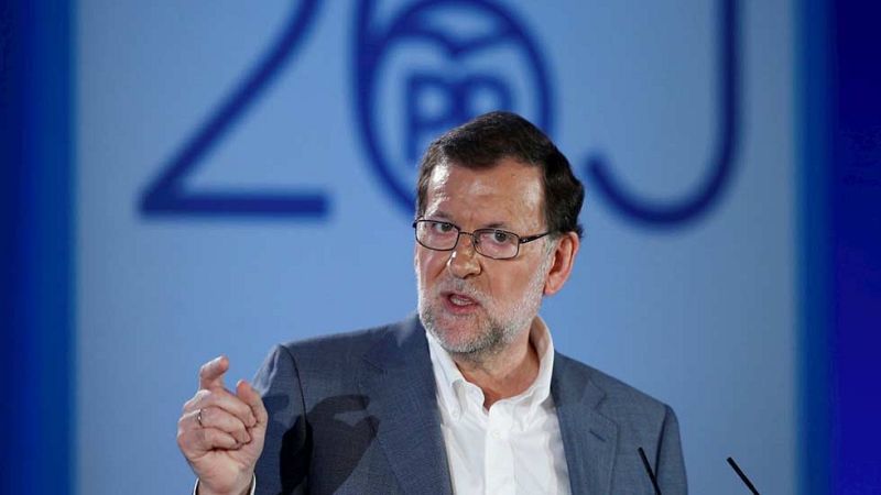 Rajoy: "Vamos a bajar los impuestos, es lo que nos diferencia de los demás"