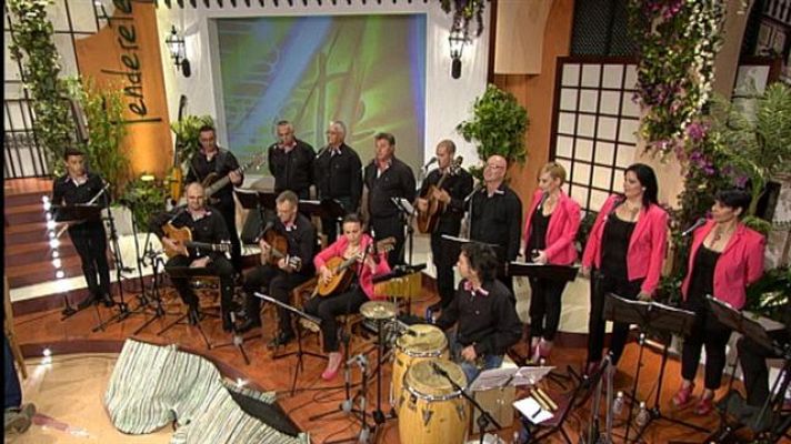 Tenderete - Tenderete - 05/06/2016  con el grupo 'Al Sur' y 'Los Tendereteros' con solistas