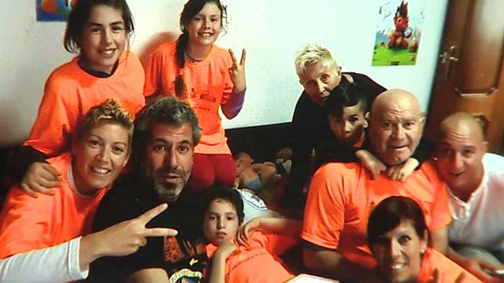 Telediario 1 - 'Un camino para Asier', la marcha de unos Mossos d'Esquadra