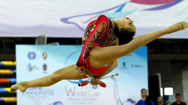 Gimnasia artística - Copa del Mundo: Div. B. Final individual Mazas/ Cintas