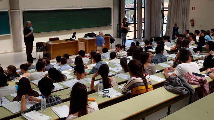 Telediario 1 - La Selectividad arranca este martes para los alumnos de cinco comunidades