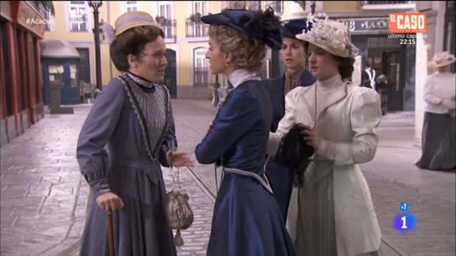 Acacias 38 - Cayetana humilla a Humildad en plena calle