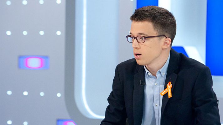 Los desayunos - Errejón: "No se puede llamar masiva a una subida del IRPF que afectaría a un 1,5% de la población"