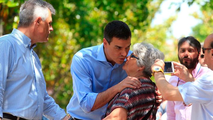 Telediario 1 - Pedro Sánchez se presenta, puerta a puerta, como la opción al cambio