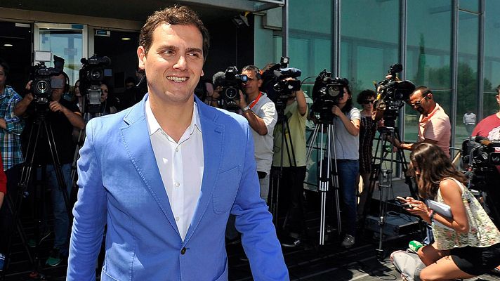 Telediario 1 - Rivera se compromete a que España invierta un 3% del PIB en innovación para 2020