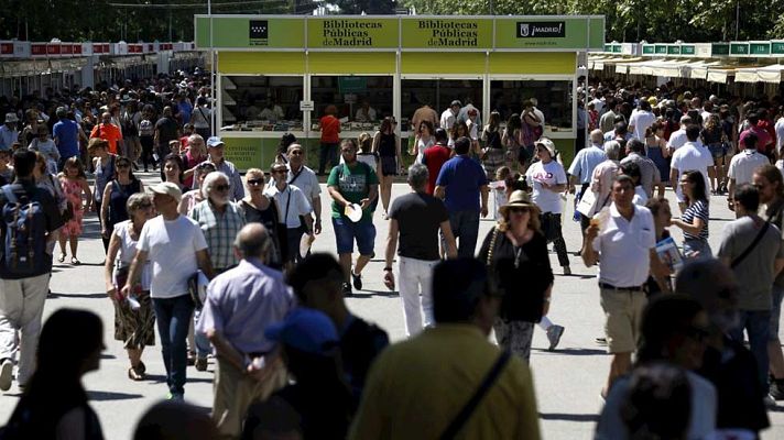 Telediario 1 - Aumentan un 3,5% las ventas en la Feria del Libro de Madrid