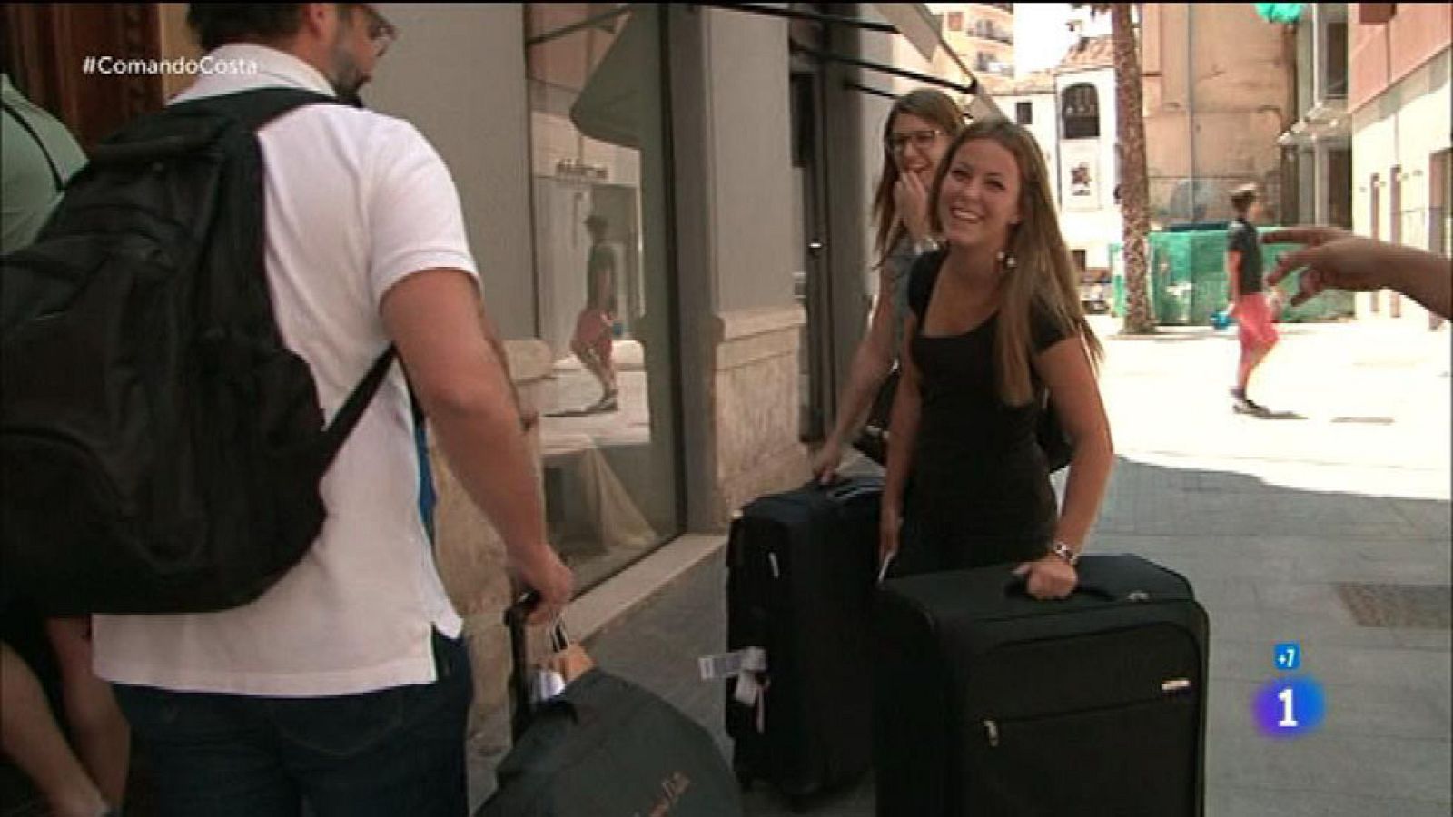 Comando actualidad - Una casa a toda costa - Alquiler apartamentos turísticos