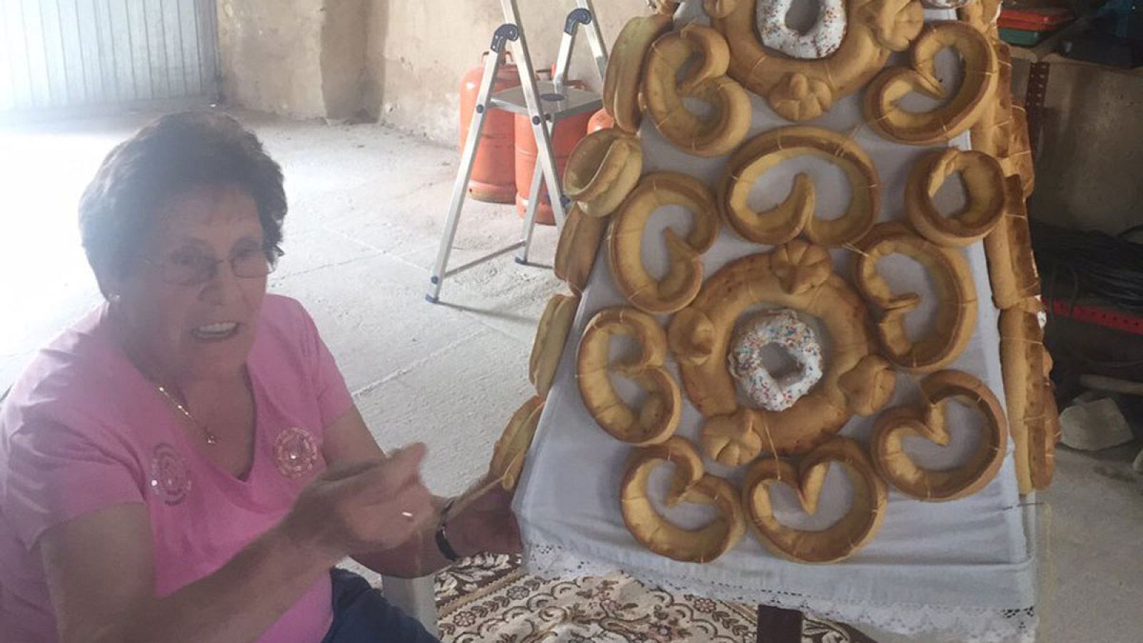 Una ofrenda ¡de rosquillas rellenas!