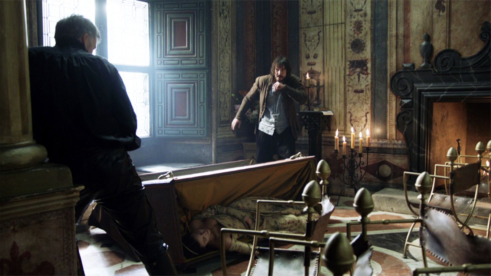 Águila Roja - Gonzalo y Hernán se enfrentan cuerpo a cuerpo