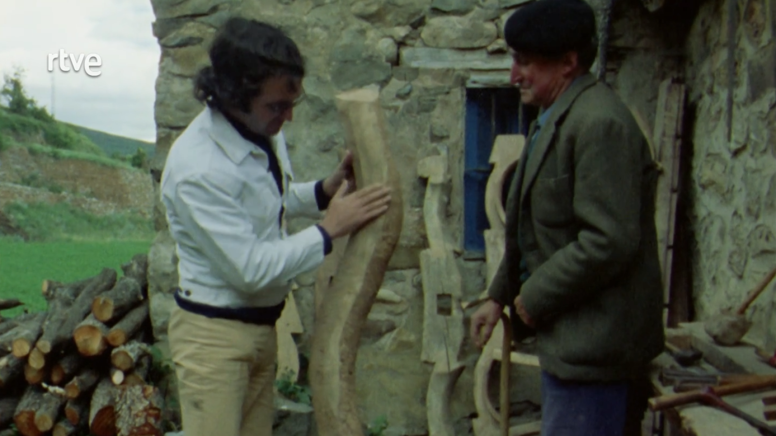 Raíces - Yo hago, tú haces, él hace (I) - Raíces | Ver