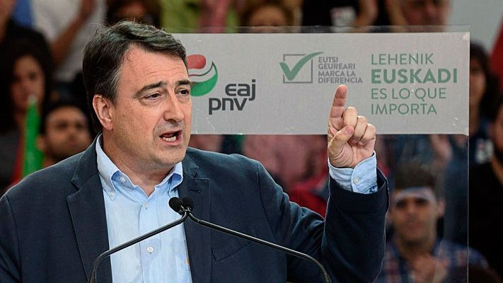 Los desayunos - Aitor Esteban (PNV): "Vamos a actuar con responsabilidad pero con la agenda vasca siempre encima de la mesa"