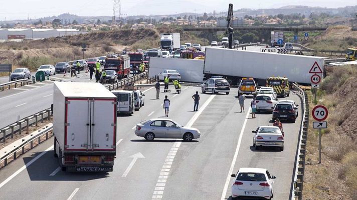 Telediario 1 - Telediario 2 en 4' - 18/06/16