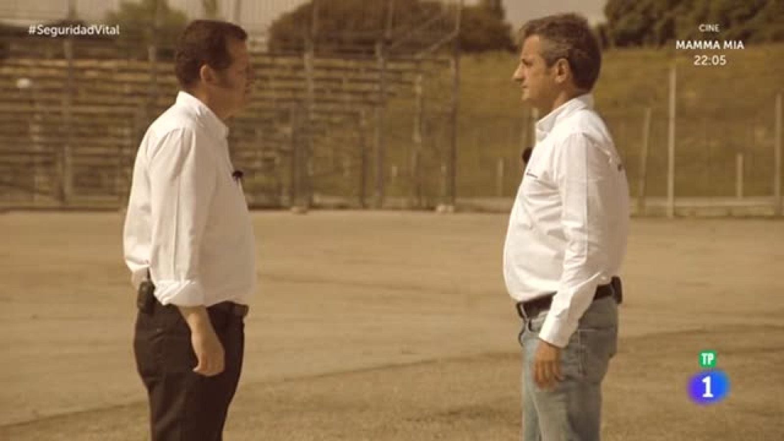 'Entrevista' - Luis Moya