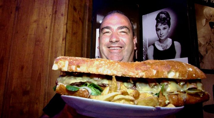 Comando Actualidad - Comer hasta reventar - Avance