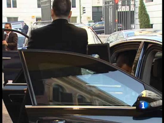  - Zapatero anuncia más empleo