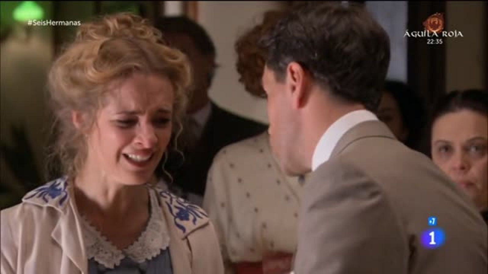 Seis Hermanas - Carolina monta el numerito en el bautizo de Eugenia