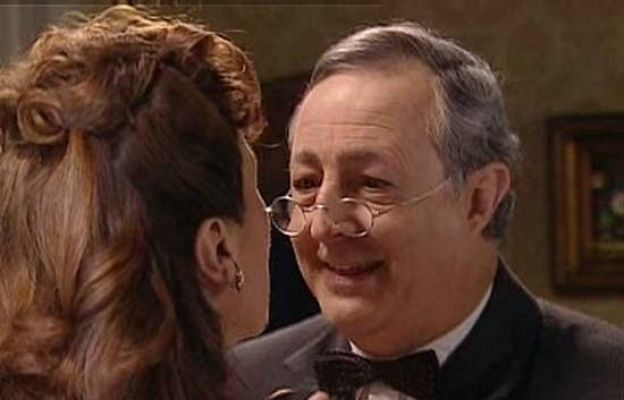 Amar en tiempos revueltos - Pelayo y Enriqueta se declaran amor