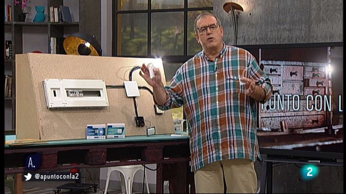 A punto con La 2 - Cabecera infantil antimiedos, interruptores inalámbricos