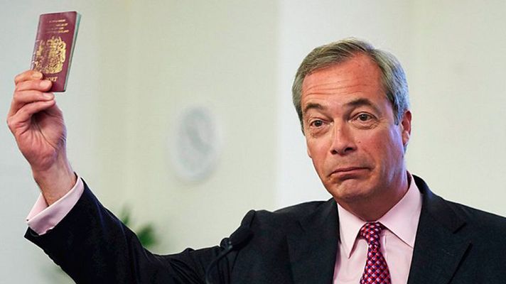 Telediario 1 - La doble nacionalidad, una salida para los expatriados que temen las consecuencias del 'Brexit'