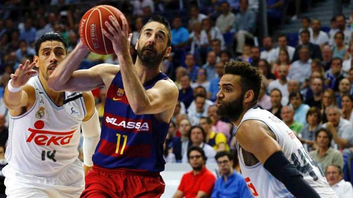 Telediario 1 - El Barcelona, sin red, busca forzar el quinto partido