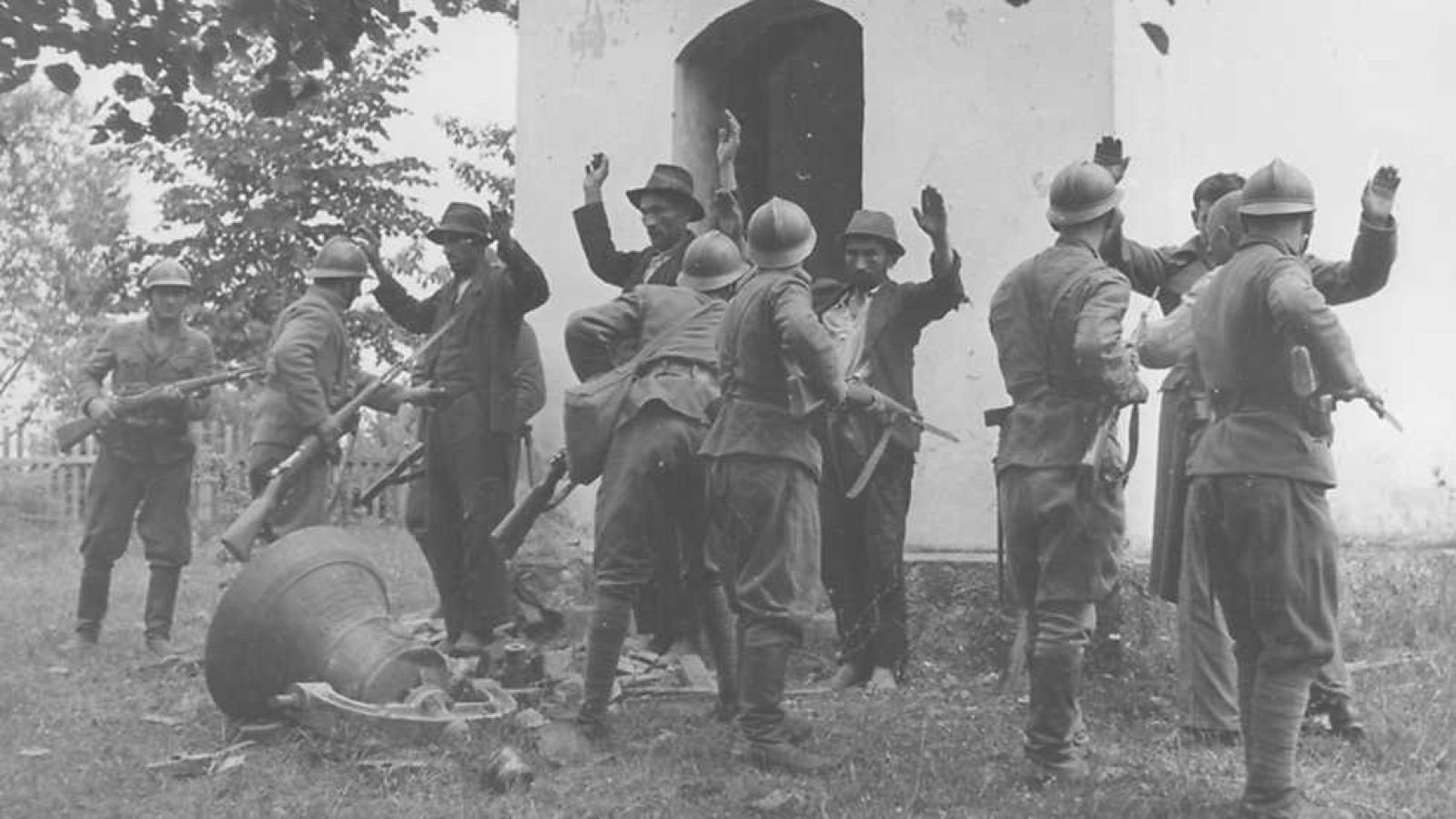 Documenta2 - La invasión: El estallido de la II Guerra Mundial. La primera víctima - ver ahora