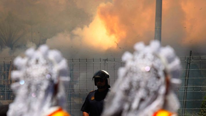 Telediario 1 - Las hogueras y los fuegos artificiales serán los protagonistas de la Noche de San Juan