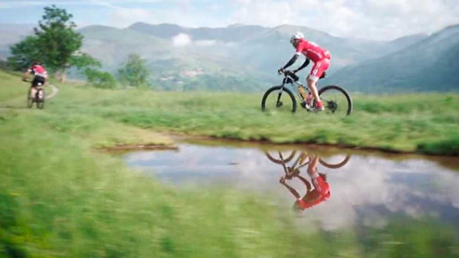 Mountain Bike  - TRANSPYR 2016 - ver ahora