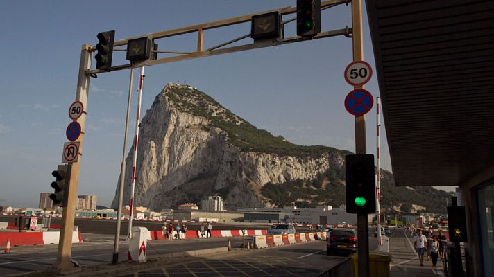 Telediario 1 - Nerviosismo e incertidumbre en Gibraltar el día después del sí al 'Brexit'