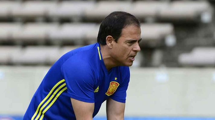 Telediario 1 - Javier Miñano, el preparador físico de la selección ve unidad en el grupo