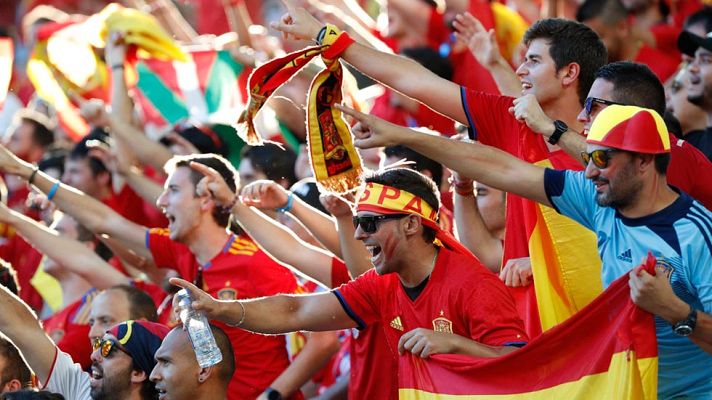Telediario 1 - Los aficionados españoles confían en la victoria de la Roja ante Italia