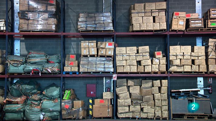 Especials en català - Zona Franca, franca zona: Arribada de mercaderies