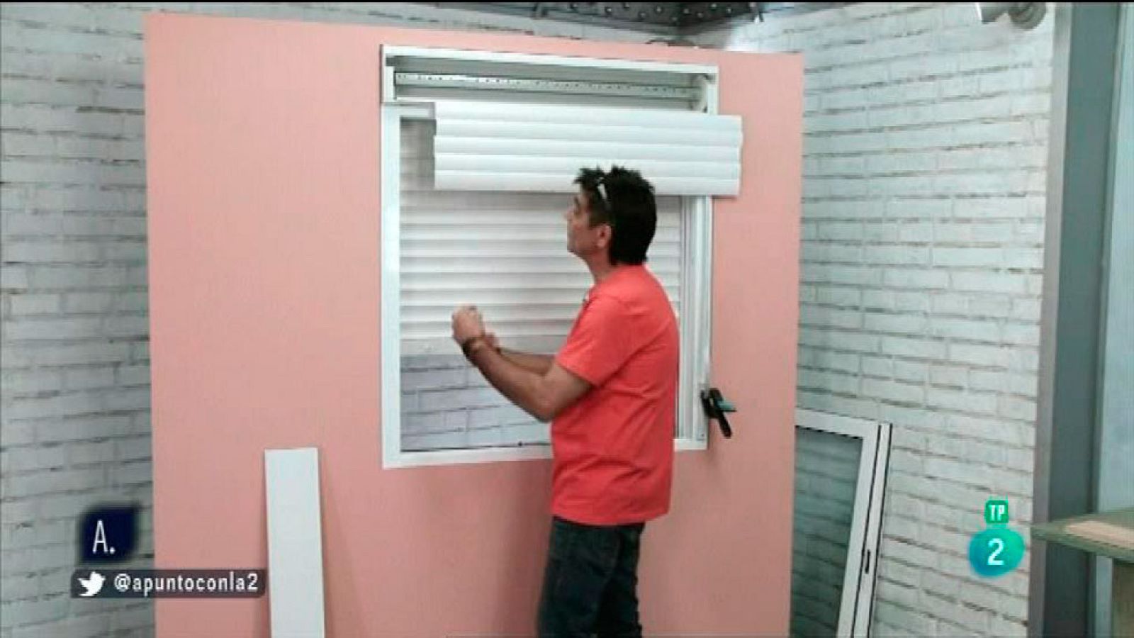 A punto con La 2 - Bricolaje - Arreglar o cambiar persianas