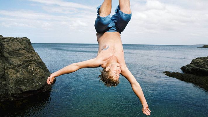 Telediario 1 - Los riesgos de tirarse de cabeza al agua