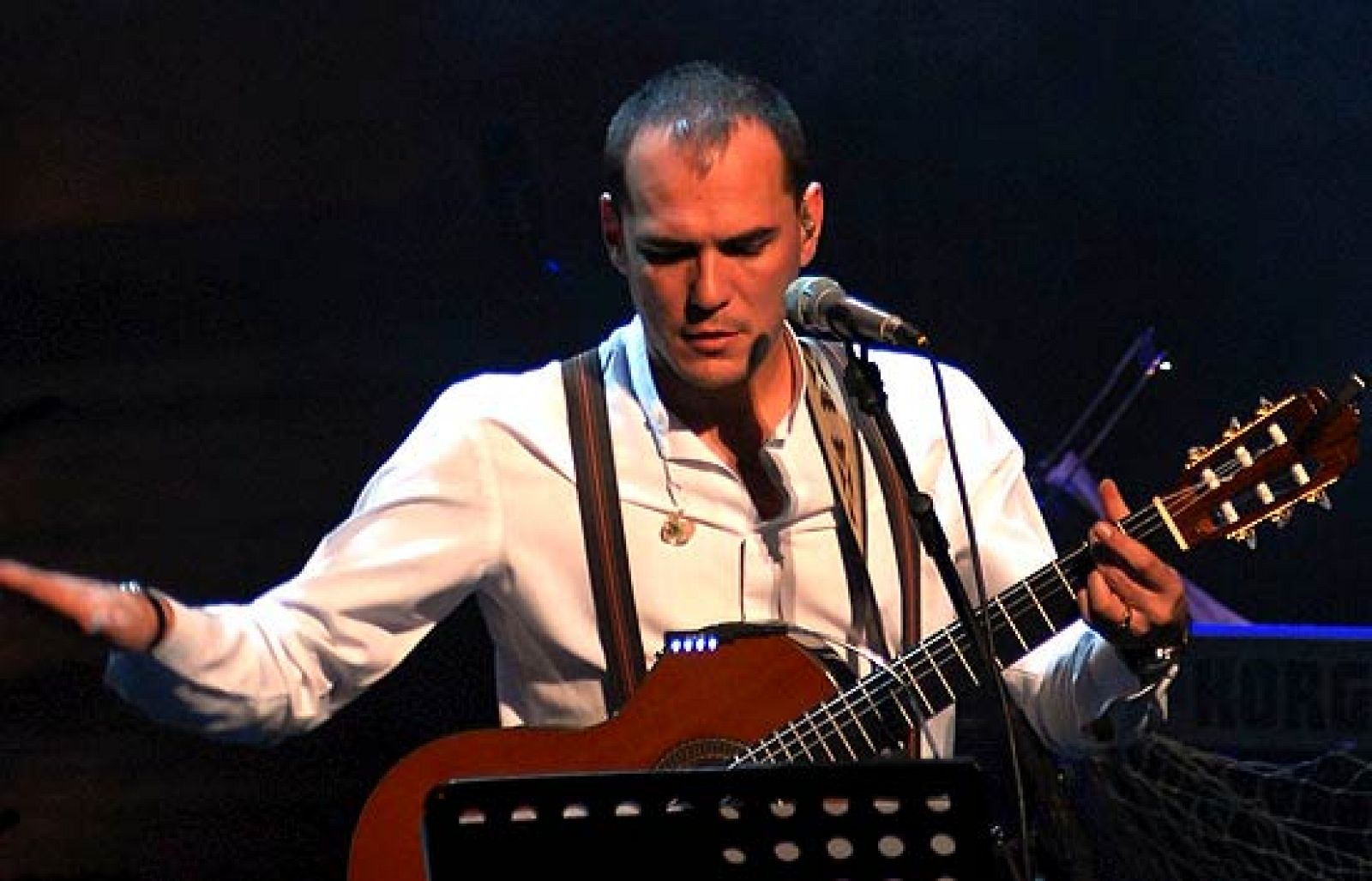 Ismael Serrano vuelve a sus orígenes