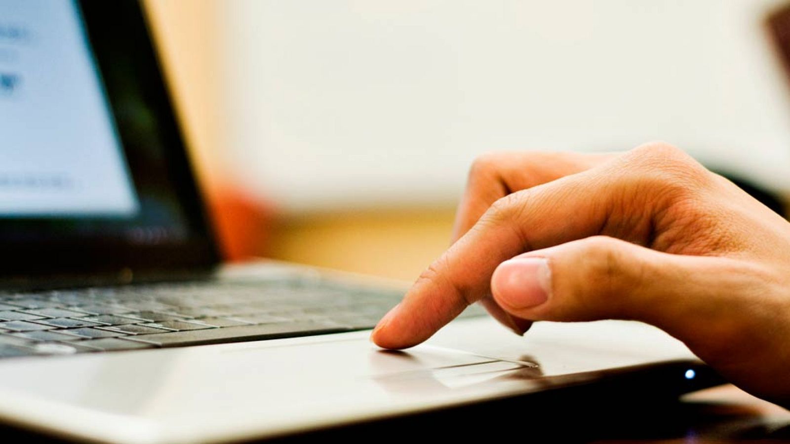 Fraudes en ofertas de empleo por internet | Ver