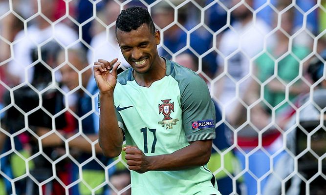 Telediario 1 - El Valencia anuncia el fichaje de Nani