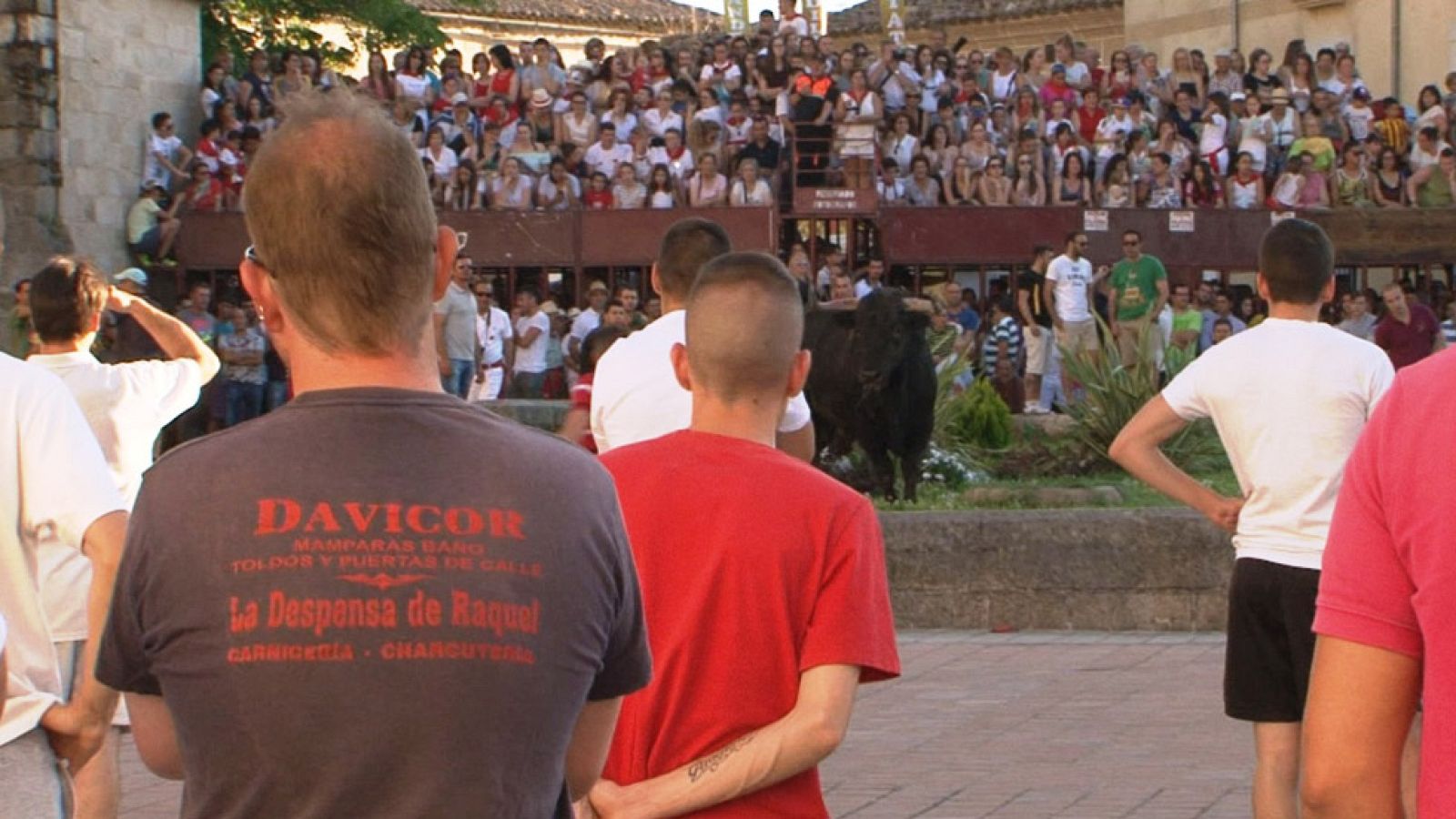 Comando al sol - Correr, comer, nadar - Avance