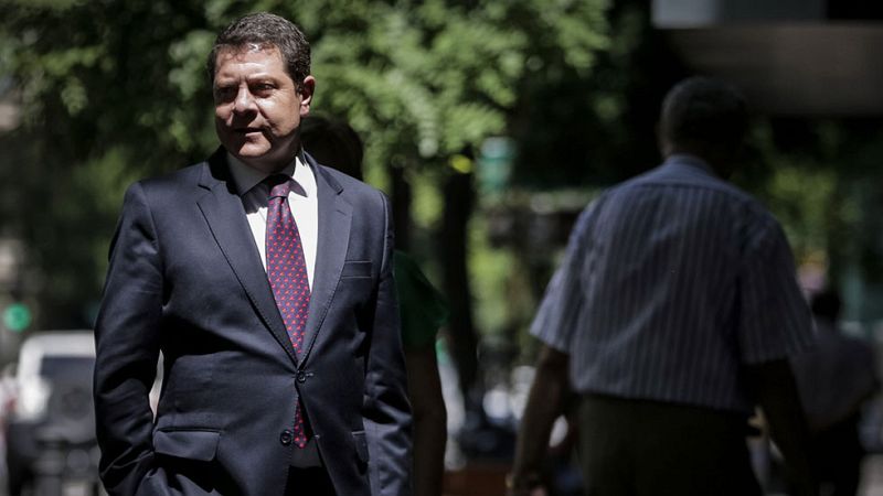 La mayoría de barones del PSOE se inclina por no abstenerse en la investidura de Rajoy