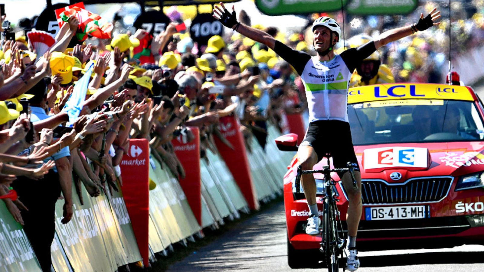 El británico Stephen Cummings se impuso hoy en la séptima etapa del Tour de Francia, la primera de alta montaña en los Pirineos, al culminar en solitario una larga escapada. El ciclista del Dimension Data, de 35 años, consiguió su segundo triunfo en