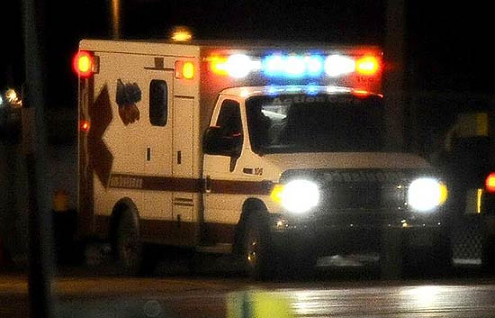 Un avión se incendia en el aeropuerto de Denver, en Estados Unidos