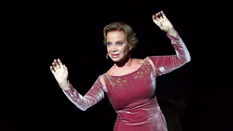 Paloma San Basilio sube el telón del Festival de Teatro de Mérida