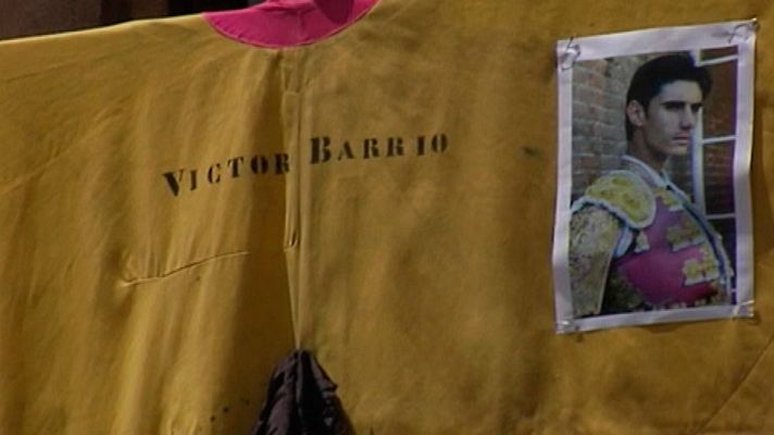 Telediario 1 - Investigan los tuits ofensivos contra el torero fallecido Victor Barrio