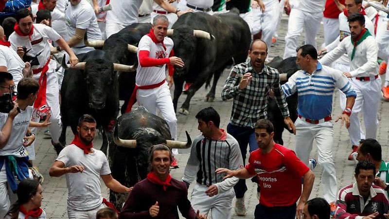 Los toros de Victoriano del Río protagonizan un sexto encierro veloz y limpio