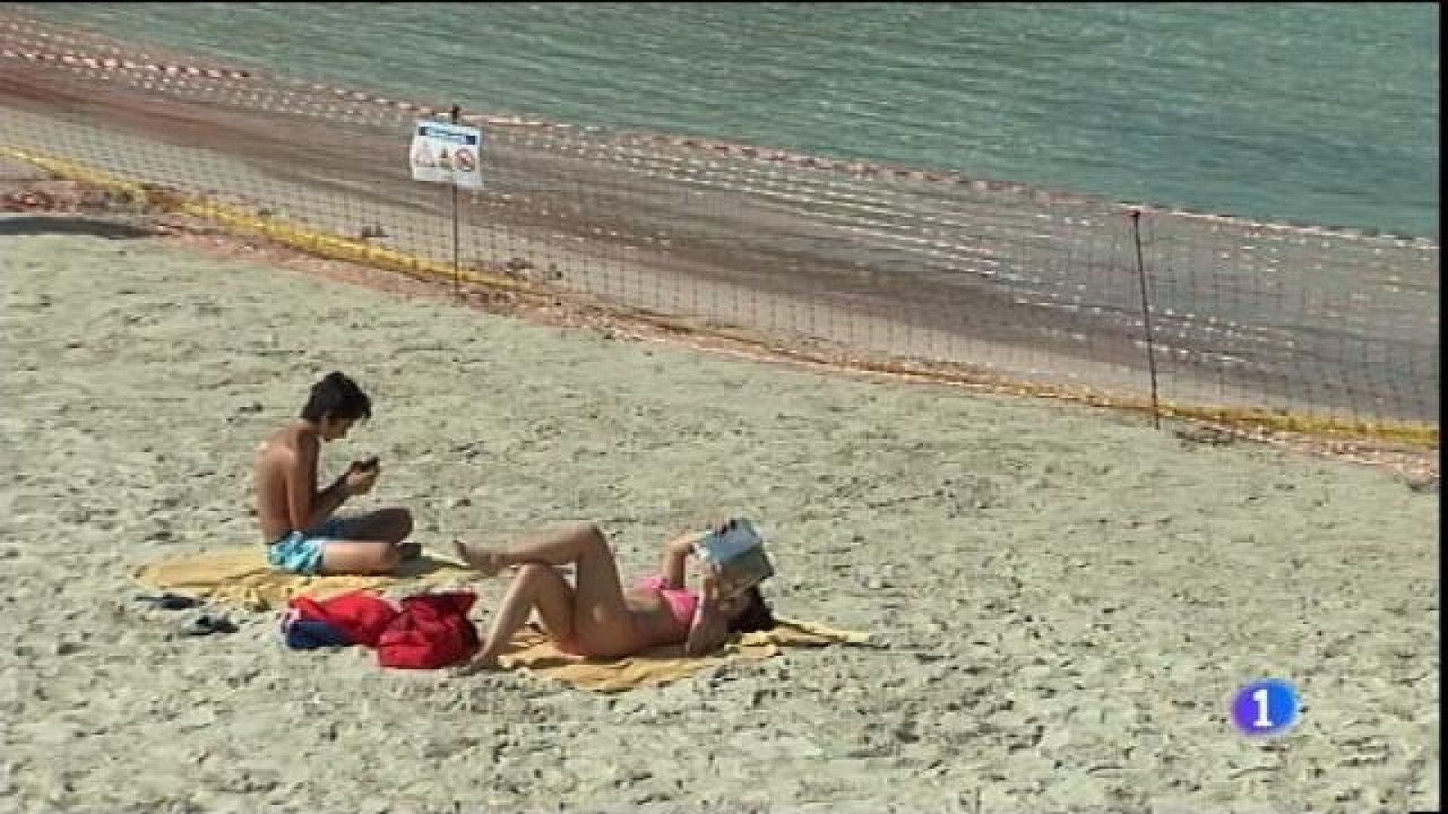 Vessaments tòxics a platges de Ciutadella