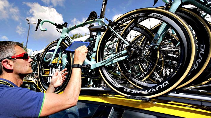 Telediario 1 - Así combate la UCI el dopaje mecánico en el Tour