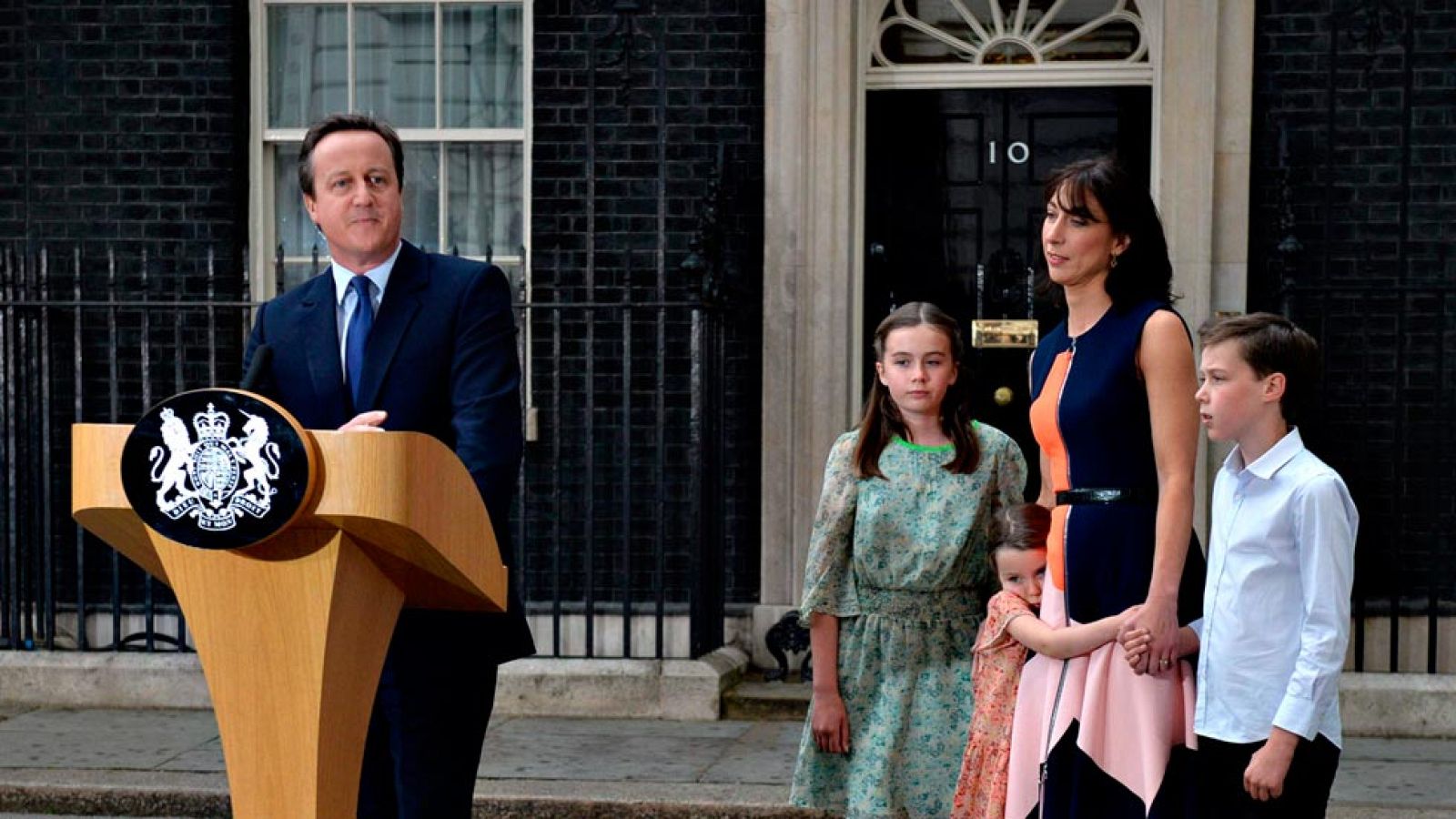 David Cameron presenta su dimisión: "Creo que nuestro país es mucho más fuerte"