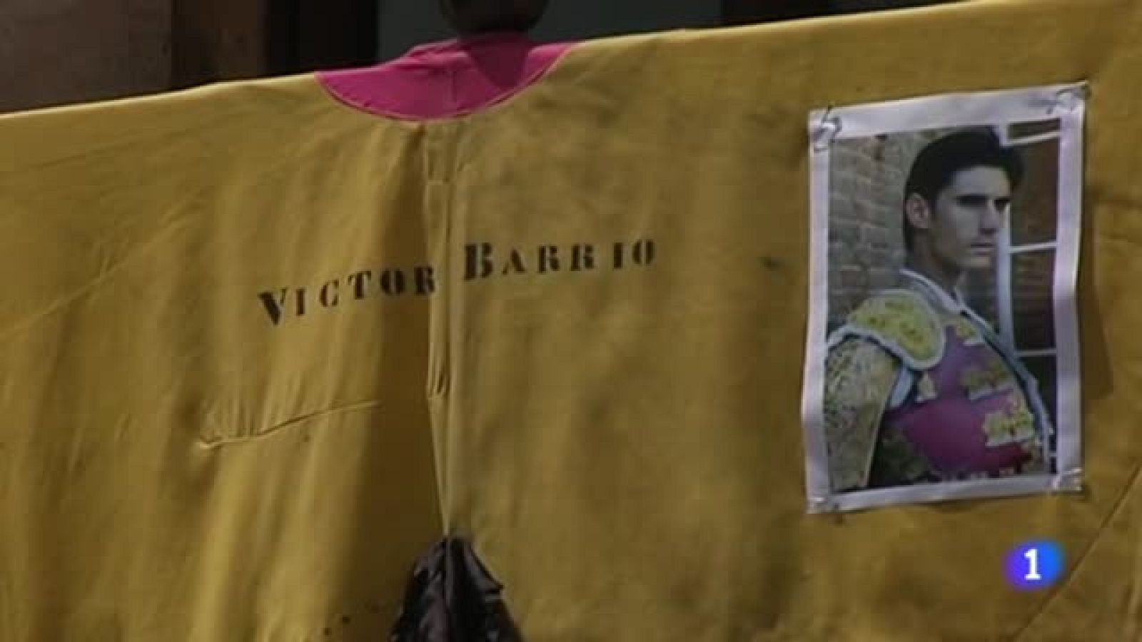 Sigue la polémica por los tuits sobre la muerte del torero Víctor Barrio