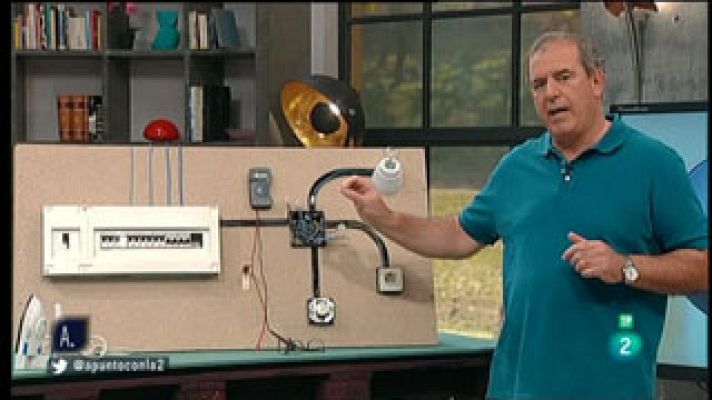 A punto con La 2 - Instalar una puerta corredera y conceptos eléctricos