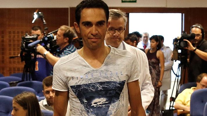 Telediario 1 - Contador vuelve a subirse a la bicicleta